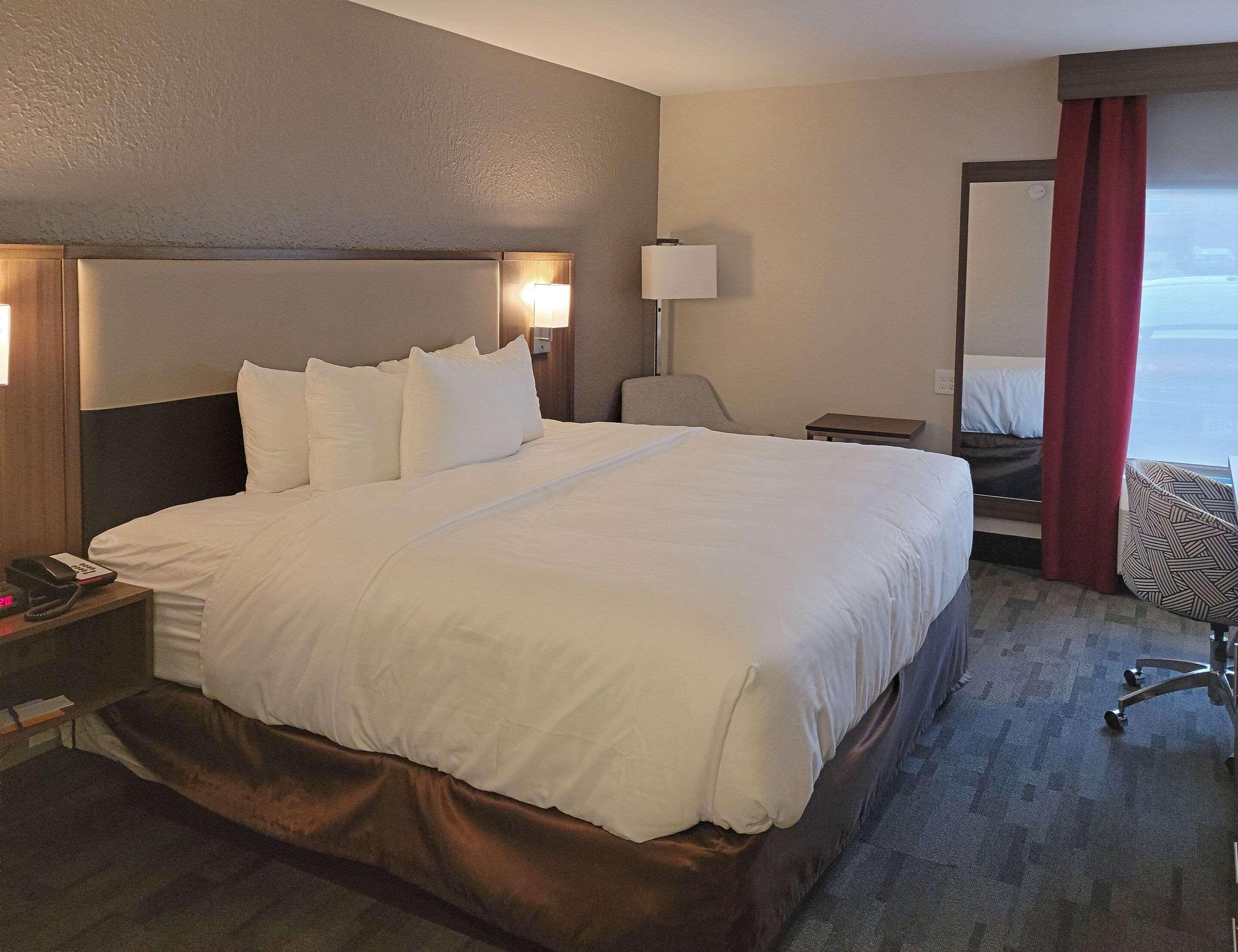 Comfort Inn & Suites Wyomissing-Reading Dış mekan fotoğraf